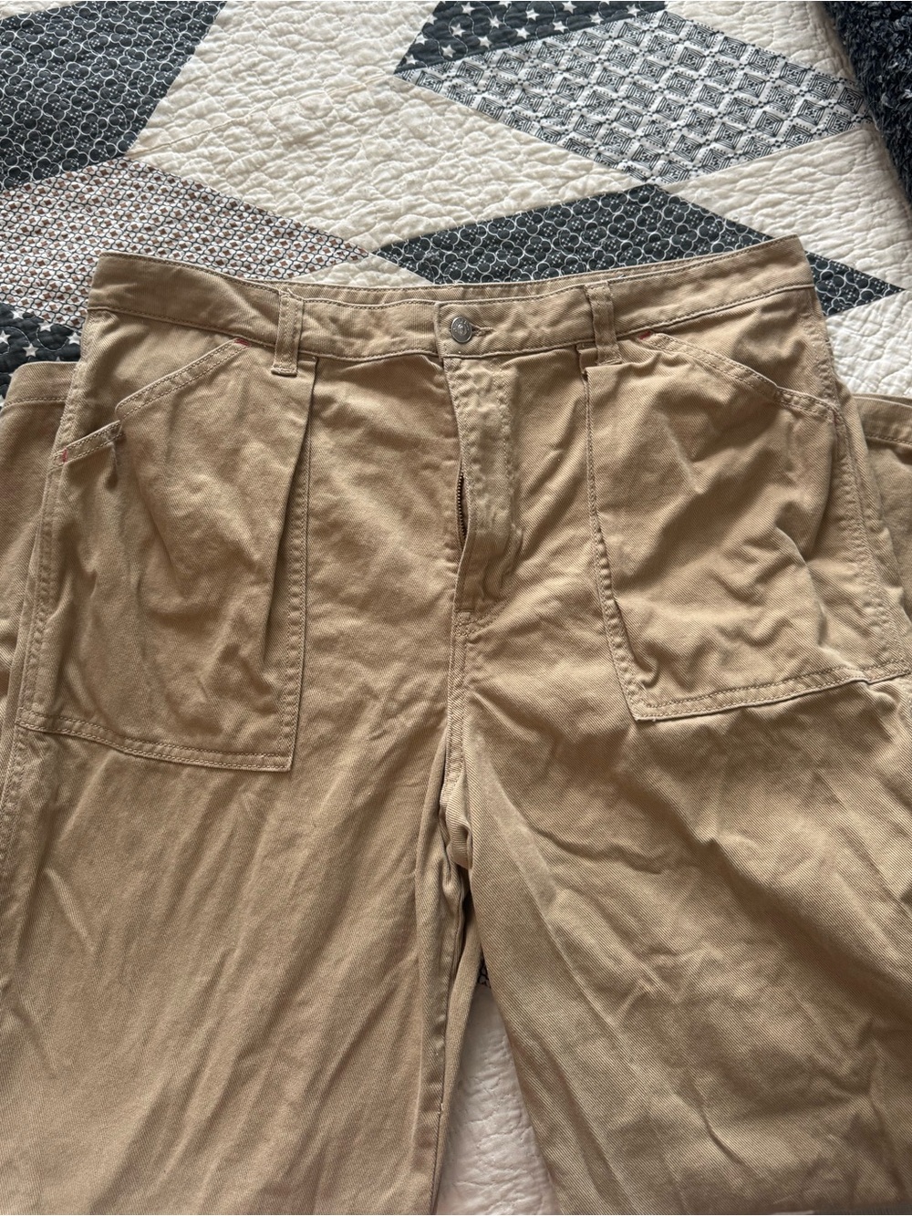Women’s H&M Straight Leg Cargo Pants (16)